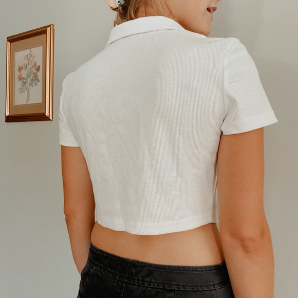 White crop top - Picture 2 of 2